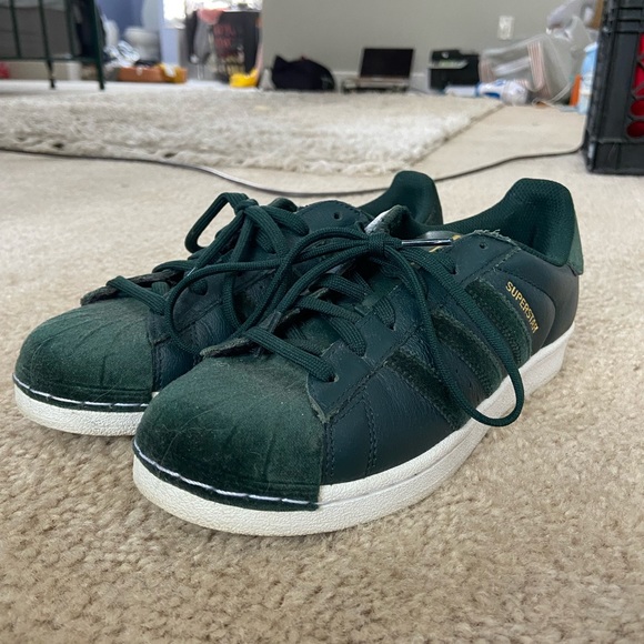 adidas superstar green velvet 